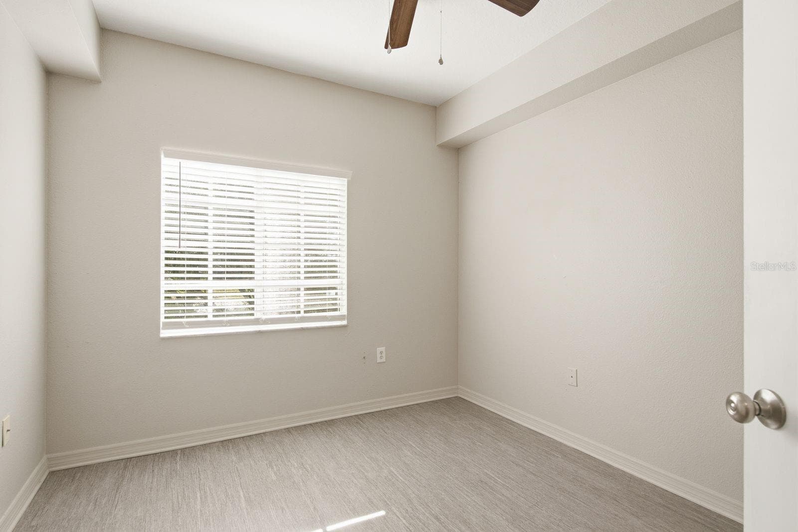6004 PORTSDALE PLACE — photo 22 of 35