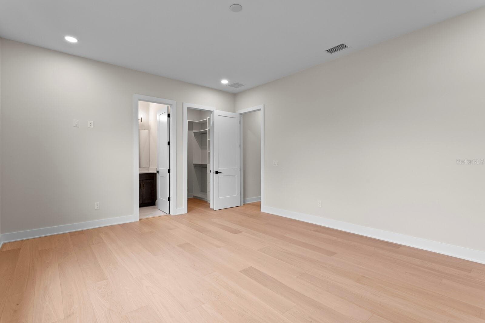 5021 LEONA STREET — photo 37 of 48