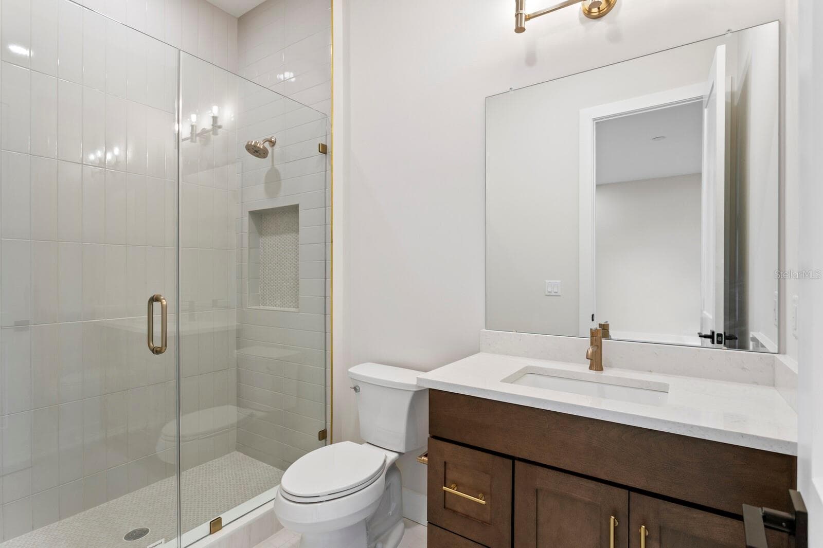 5021 LEONA STREET — photo 39 of 48