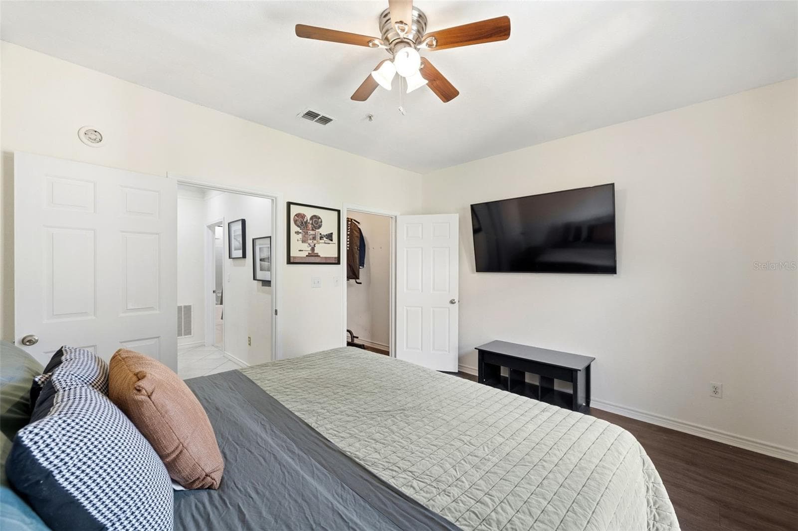 4323 BAYSIDE VILLAGE DRIVE — photo 30 of 40