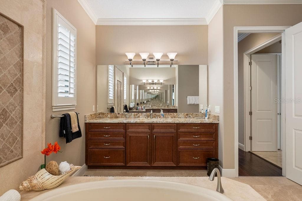 11832 WATERSTONE LOOP DRIVE — photo 24 of 41