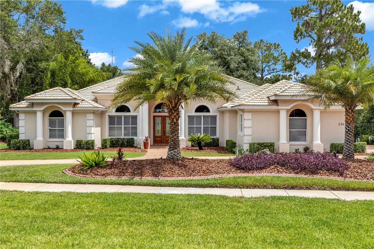 236 EAGLE ESTATES DRIVE — photo 4 of 62
