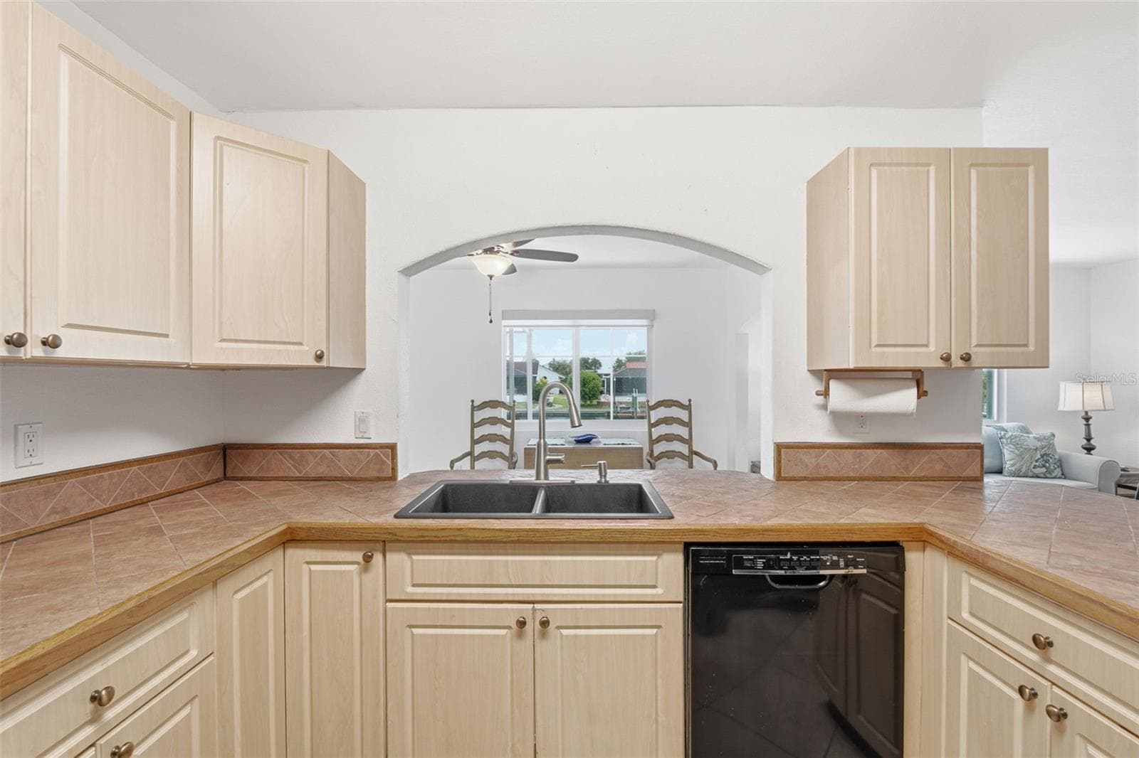 235 TAIT TERRACE — photo 15 of 42