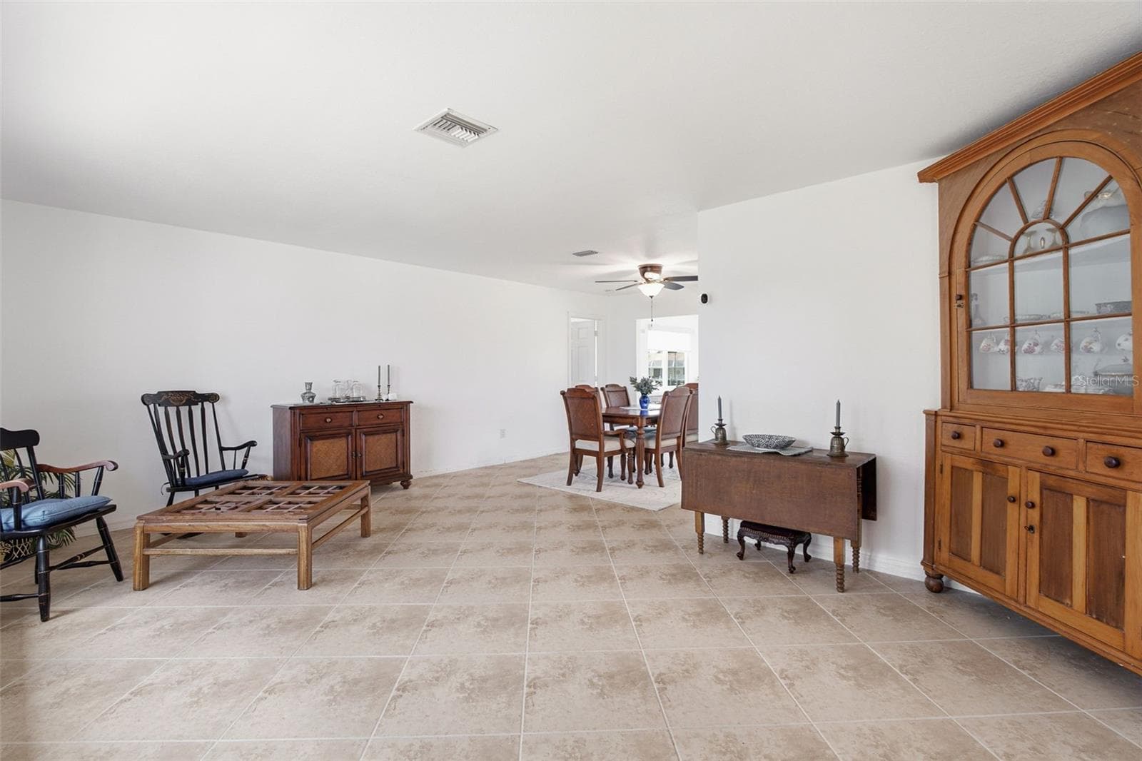 235 TAIT TERRACE — photo 3 of 42