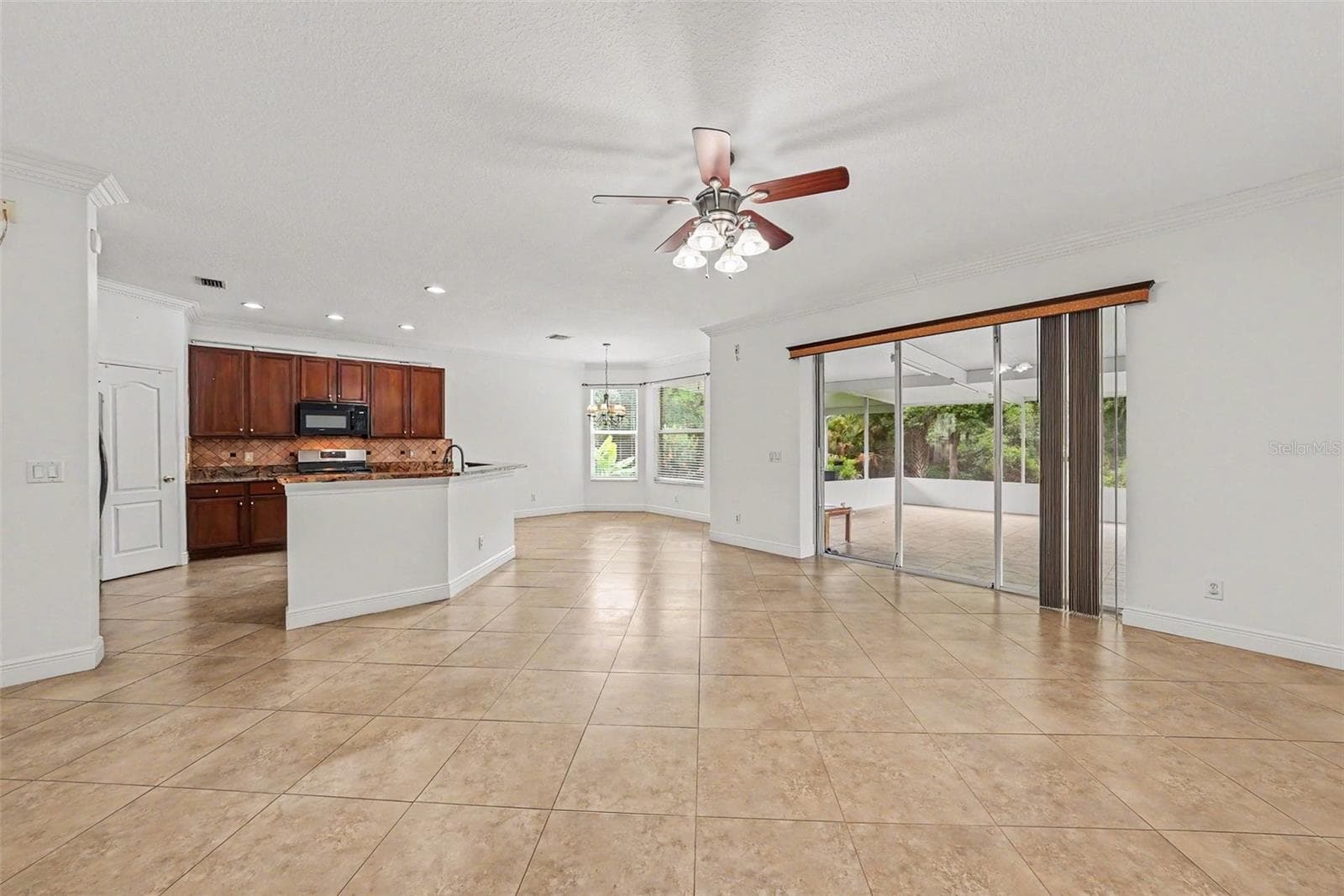 1724 WOODMARKER COURT — photo 8 of 35