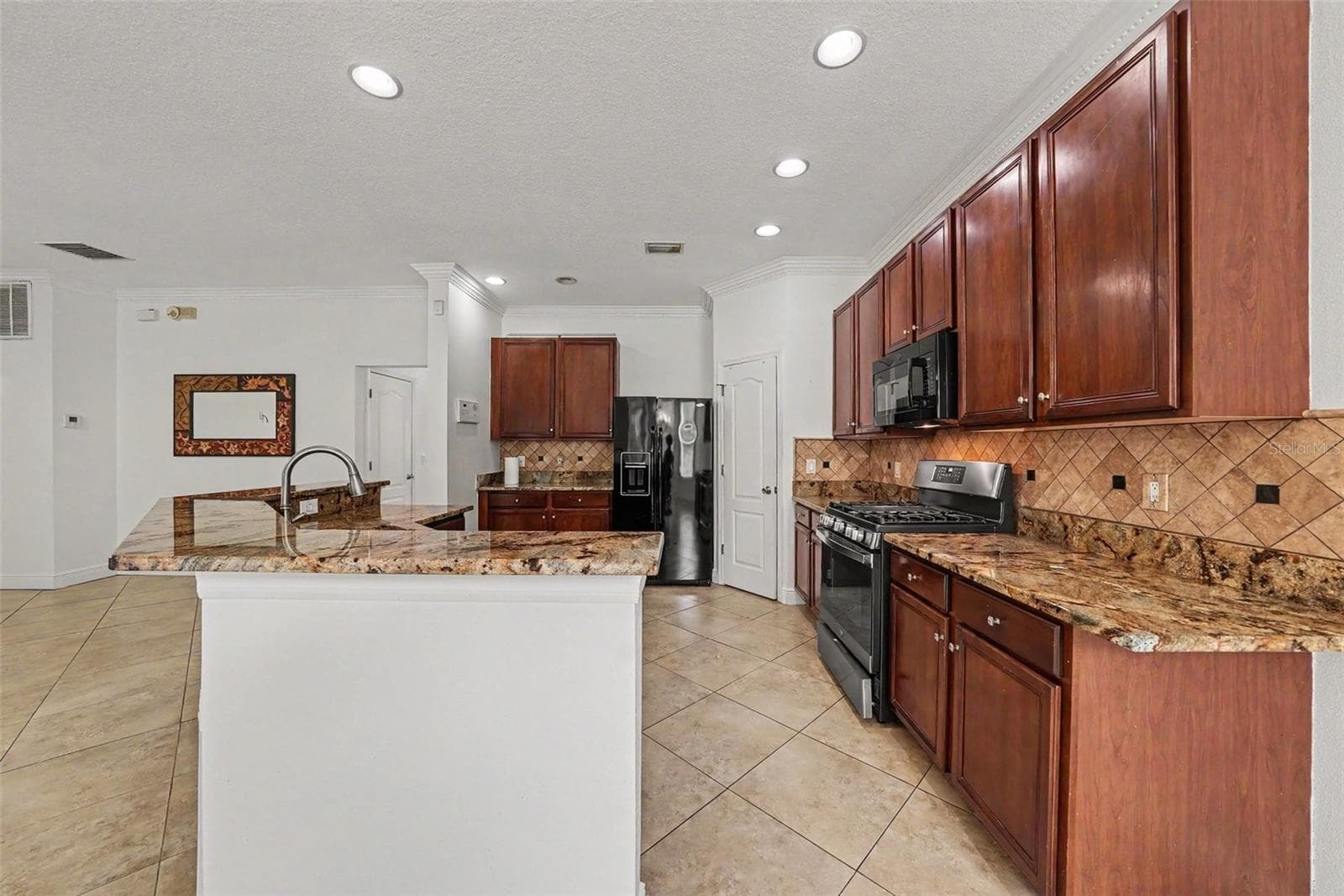 1724 WOODMARKER COURT — photo 11 of 35