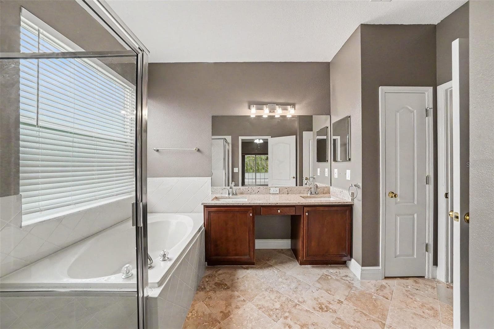 1724 WOODMARKER COURT — photo 27 of 35