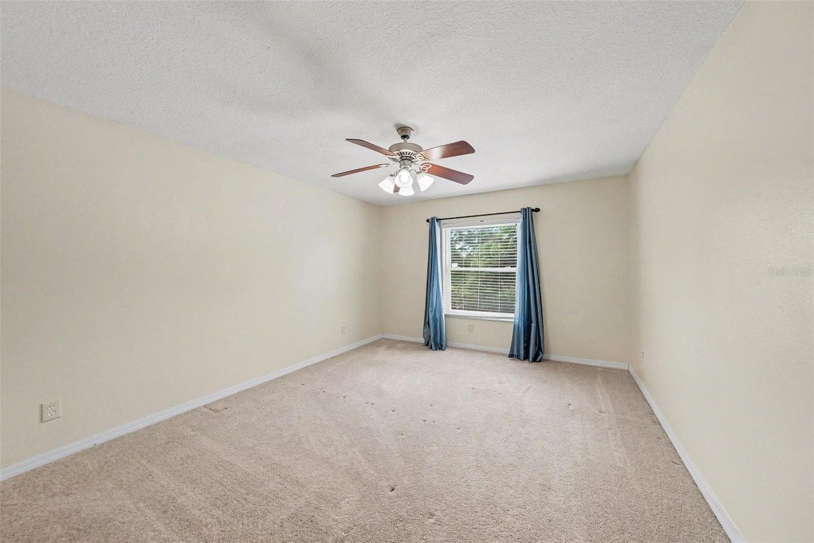 1724 WOODMARKER COURT — photo 28 of 35