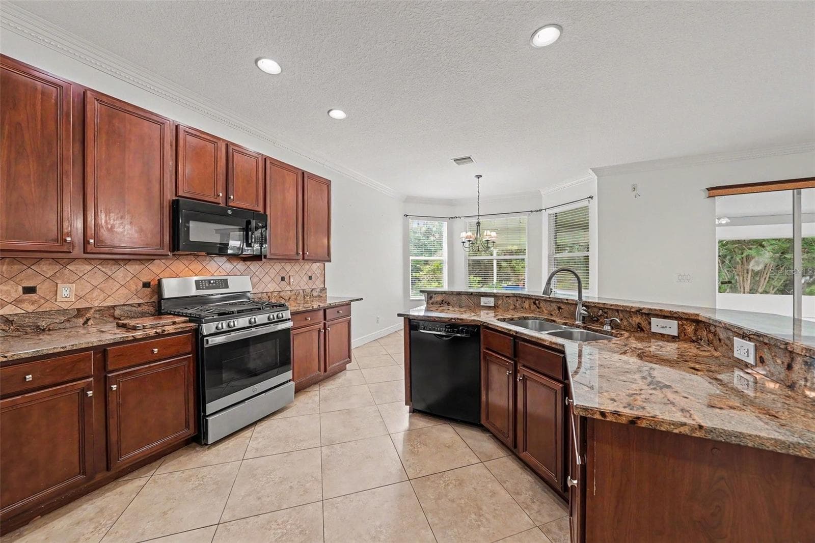 1724 WOODMARKER COURT — photo 9 of 35