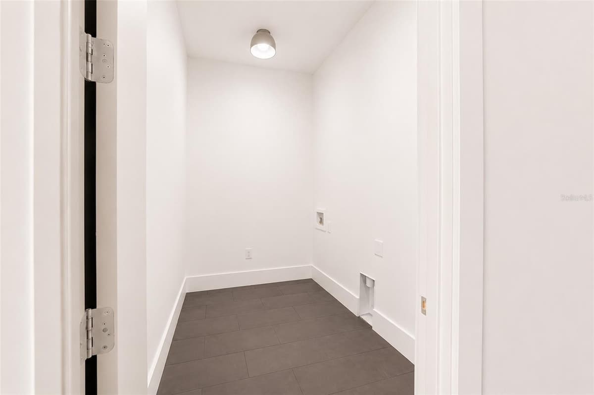 1351 VIA MARKHAM COURT — photo 43 of 49