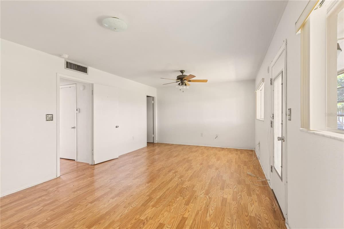 11251 80TH AVENUE — photo 7 of 18