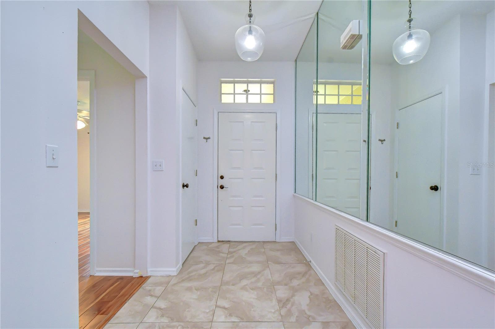 818 MCCALLISTER AVENUE — photo 3 of 28