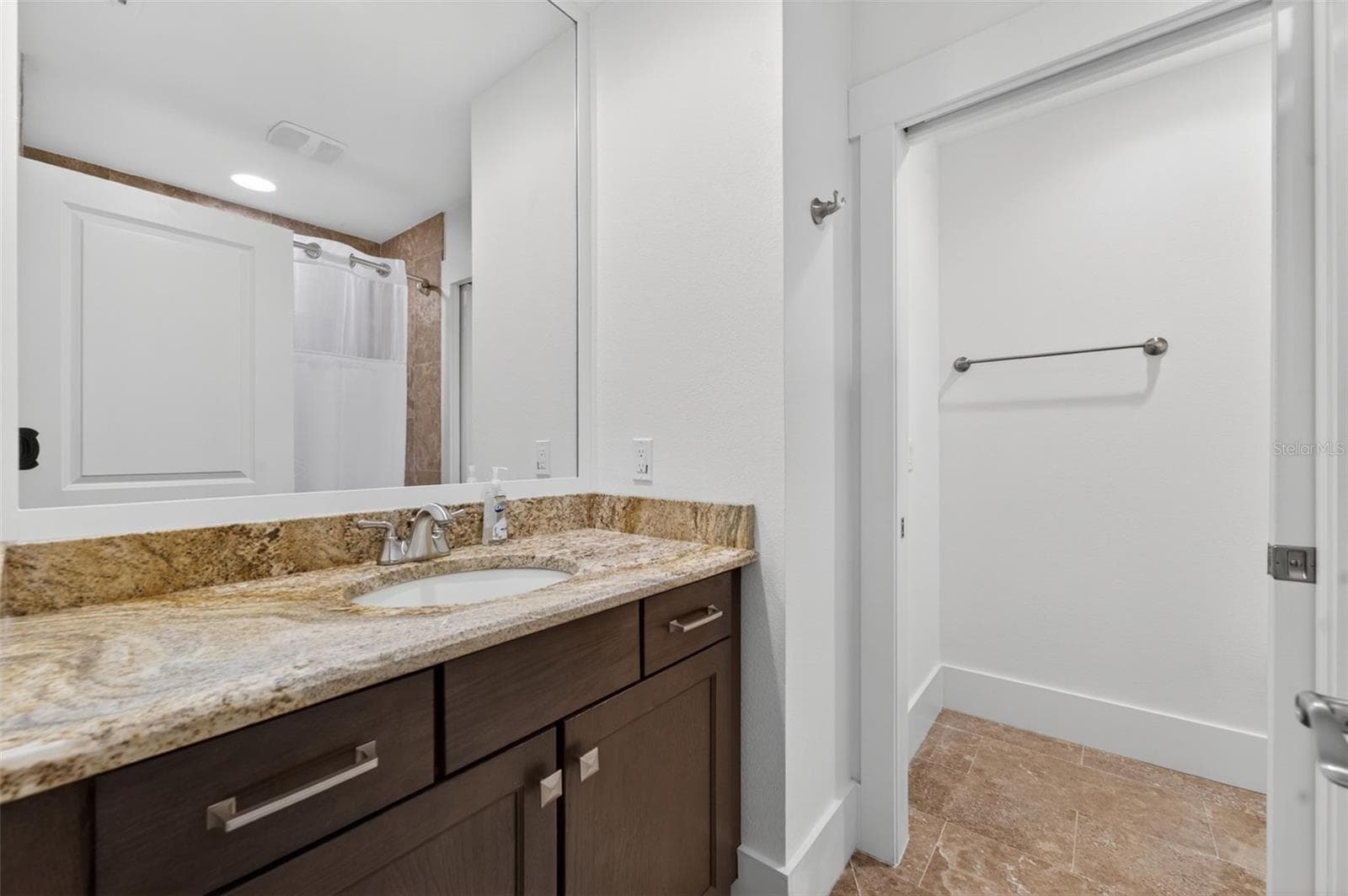 1265 ARLINGTON PL — photo 33 of 38