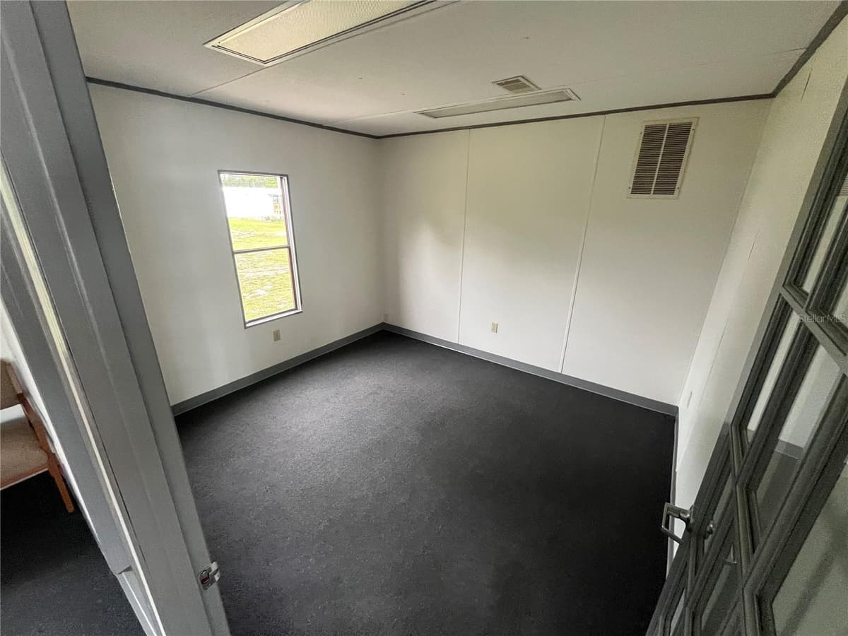 4109 US HIGHWAY 27 — photo 11 of 25