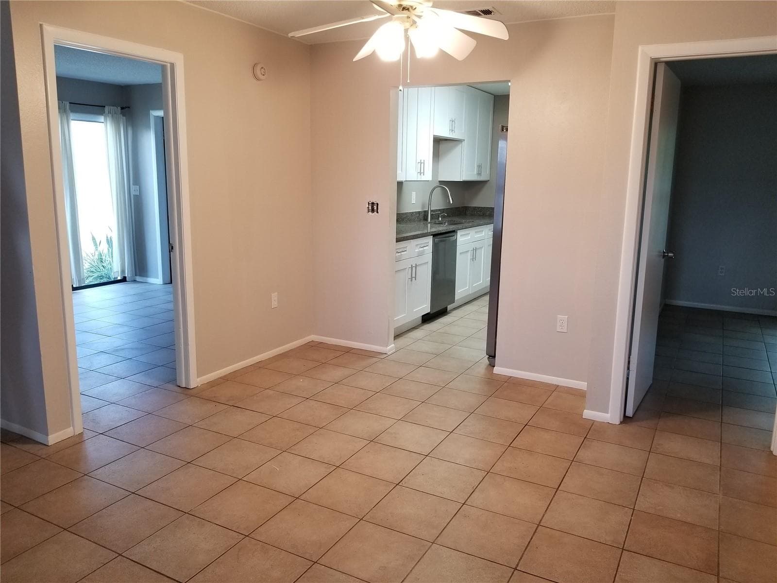 11231 PENDLETON AVENUE — photo 6 of 9