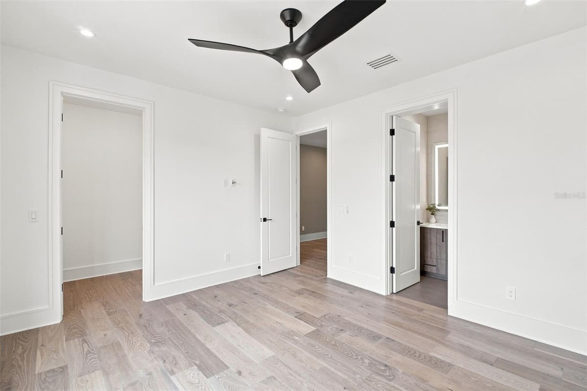 1076 SNELL ISLE BOULEVARD — photo 31 of 52