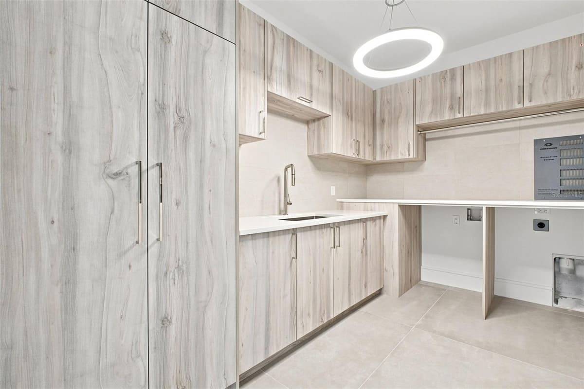 1076 SNELL ISLE BOULEVARD — photo 40 of 52