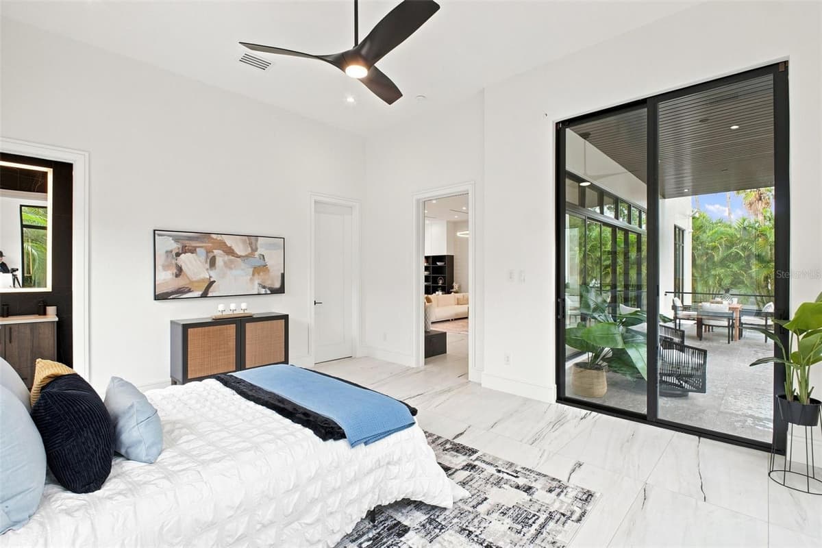 1076 SNELL ISLE BOULEVARD — photo 43 of 52
