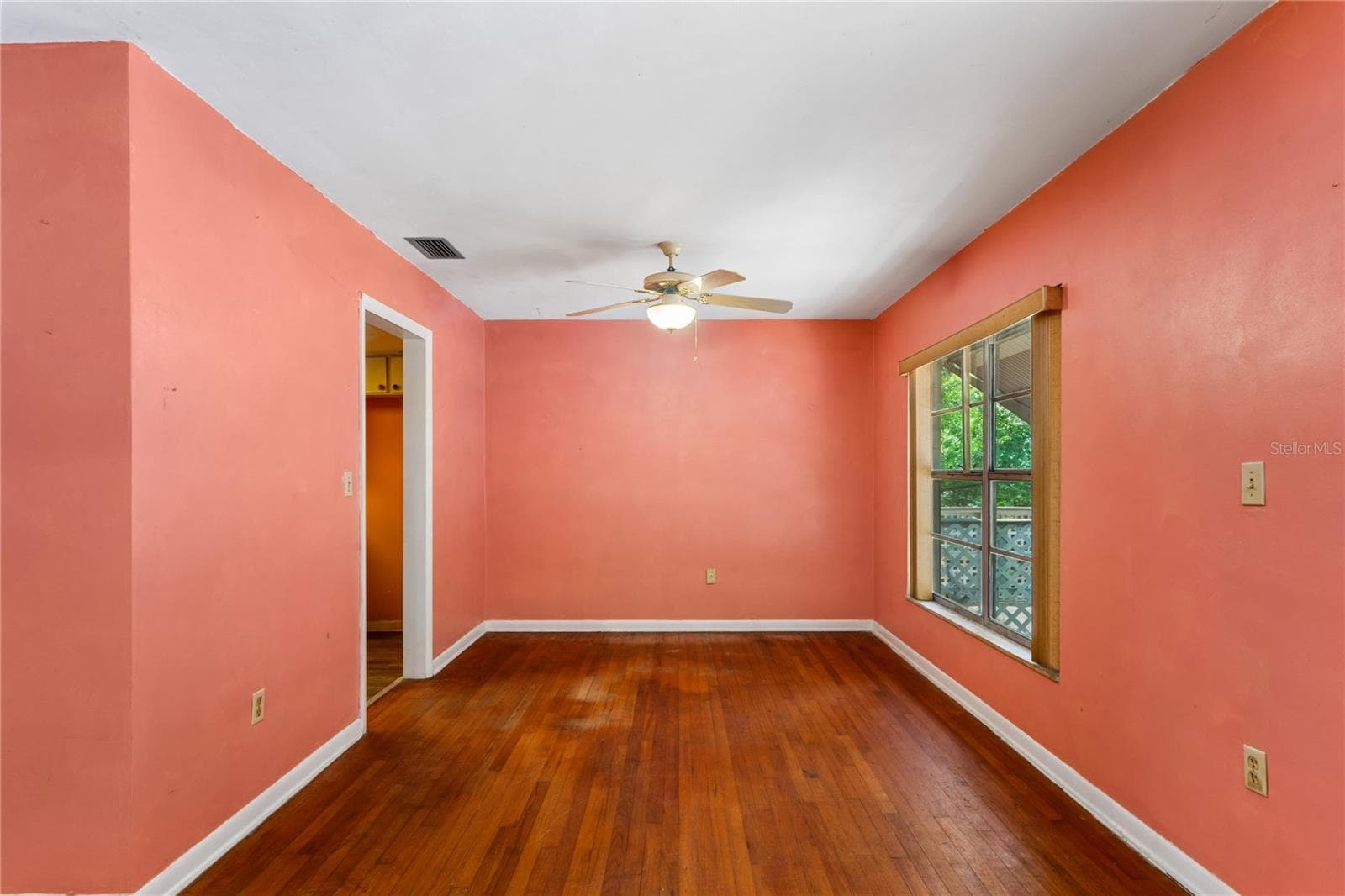 1022 MILDRED AVENUE — photo 16 of 73