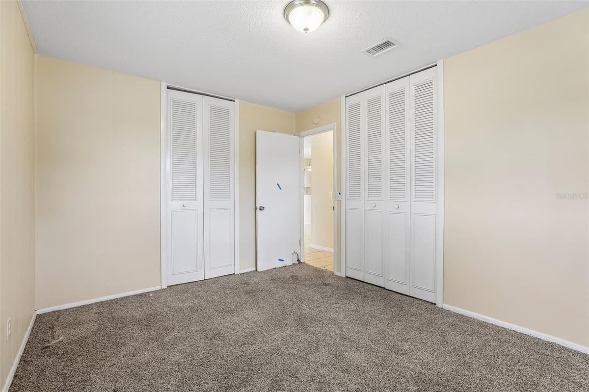 1806 DODGE CIRCLE — photo 26 of 41