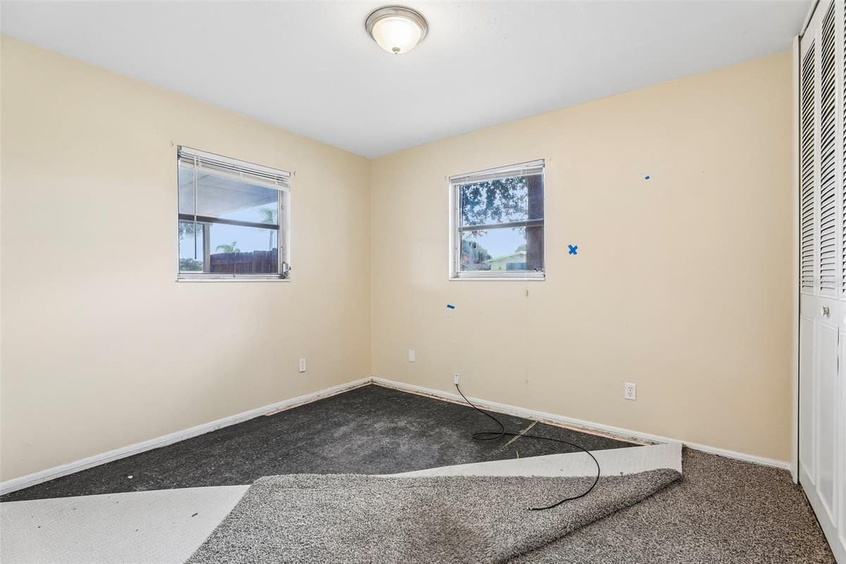 1806 DODGE CIRCLE — photo 27 of 41