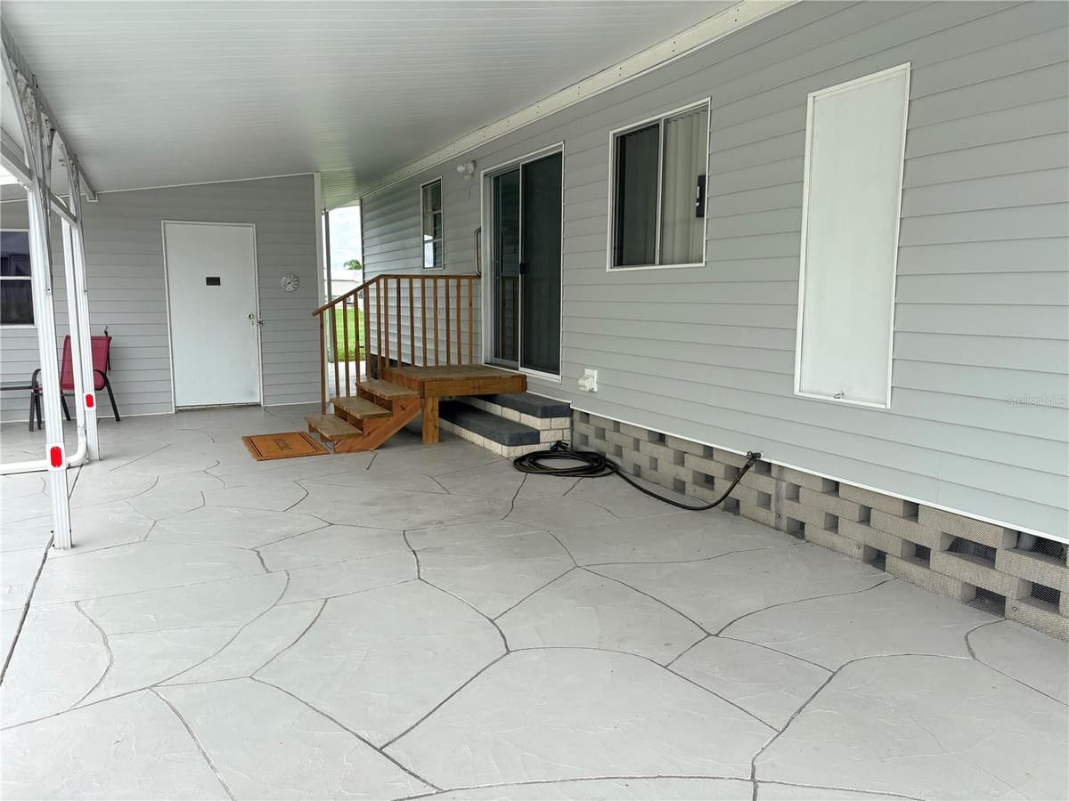 3163 INDIAN VILLAGE LANE — photo 4 of 48