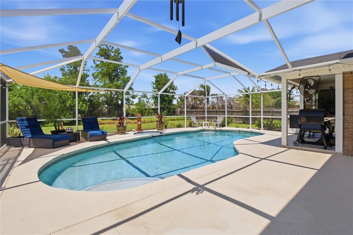242 ANNALISA PLACE — photo 19 of 40