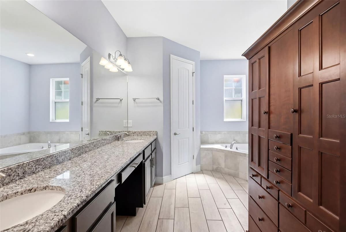 922 VOLUSIA TIMBER COURT — photo 23 of 47
