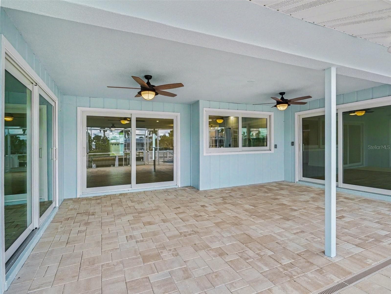 548 BELVEDERE COURT — photo 31 of 51
