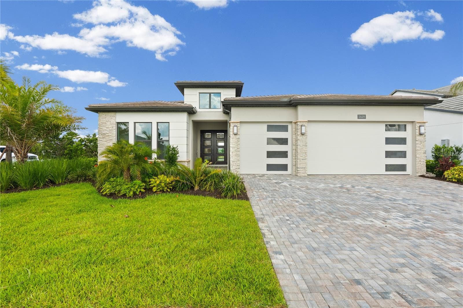 2629 WATERFRONT CIRCLE — photo 3 of 69