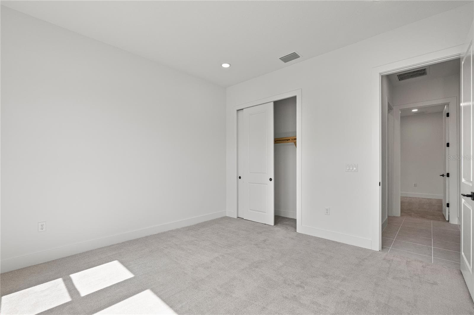 2629 WATERFRONT CIRCLE — photo 11 of 69