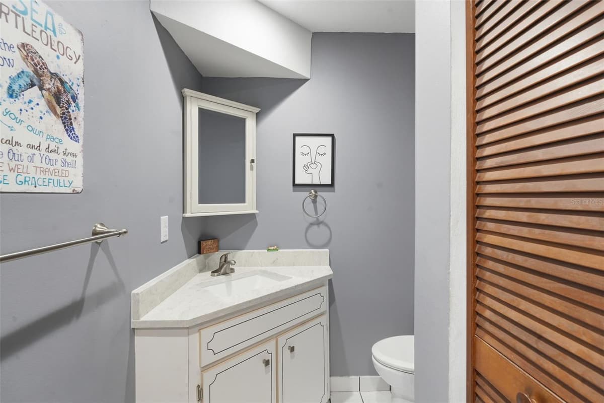 82 JENNIFER CIRCLE — photo 14 of 28