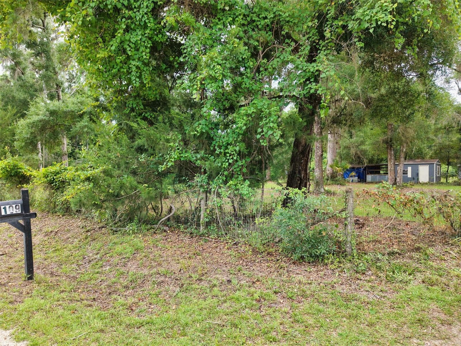 109 194TH AVENUE — photo 9 of 20
