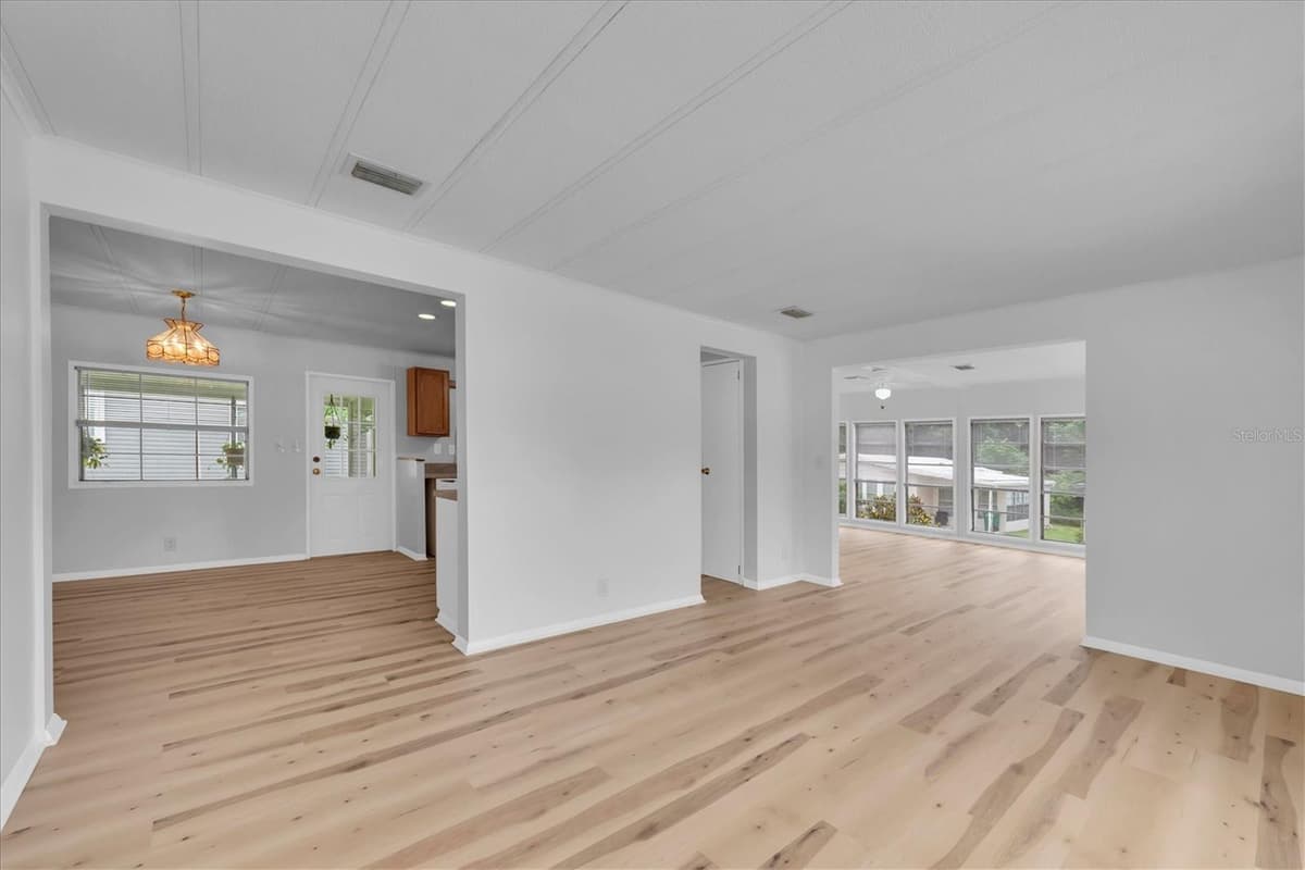 47 SUGAR BEAR DRIVE — photo 11 of 39
