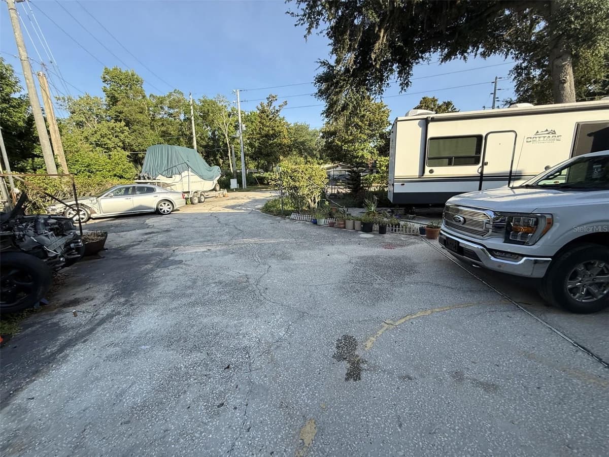 5508 BENCHMARK LANE — photo 30 of 100