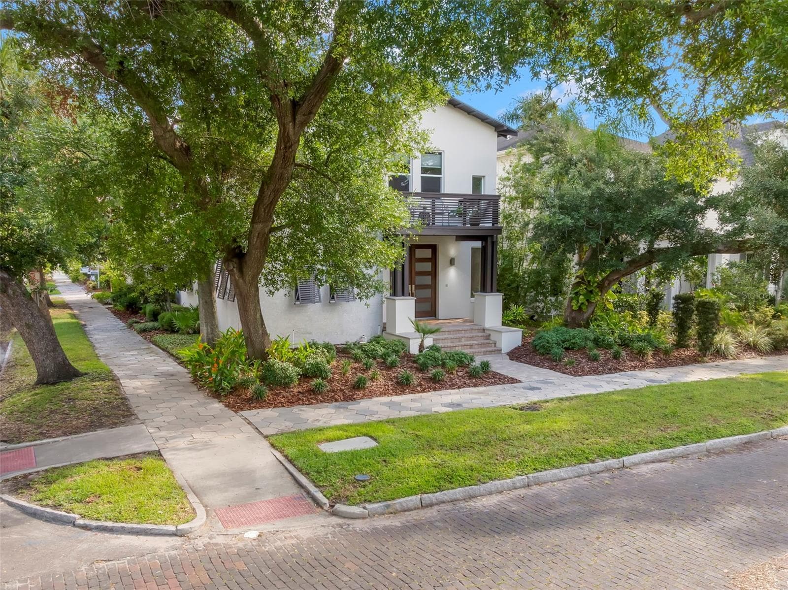 305 12TH AVENUE — photo 76 of 79