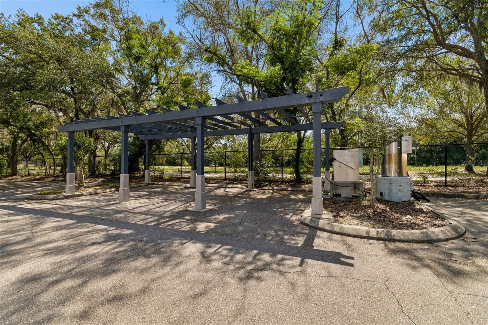 8414 LUCUYA WAY — photo 40 of 41