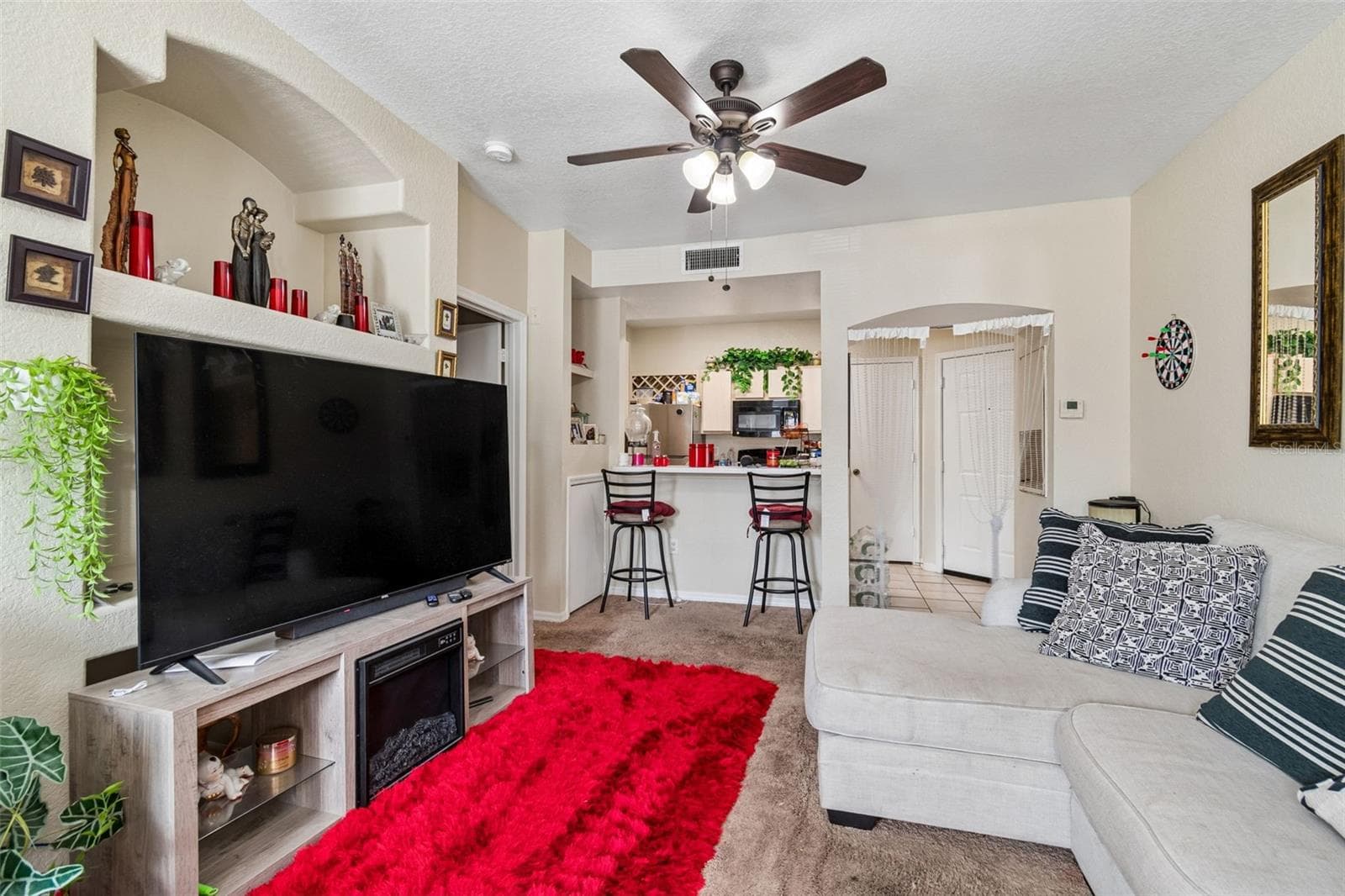 8414 LUCUYA WAY — photo 8 of 41