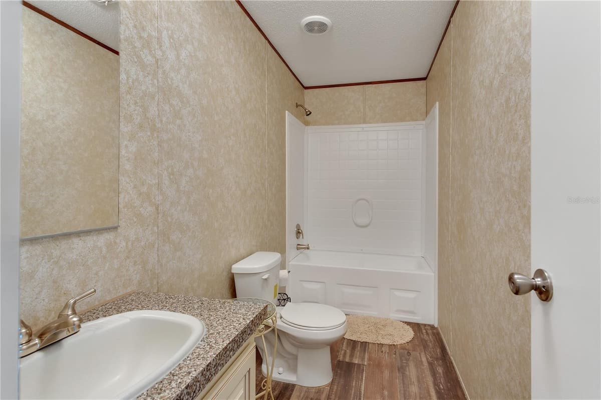 4125 MYRTLE OAK COURT — photo 14 of 35