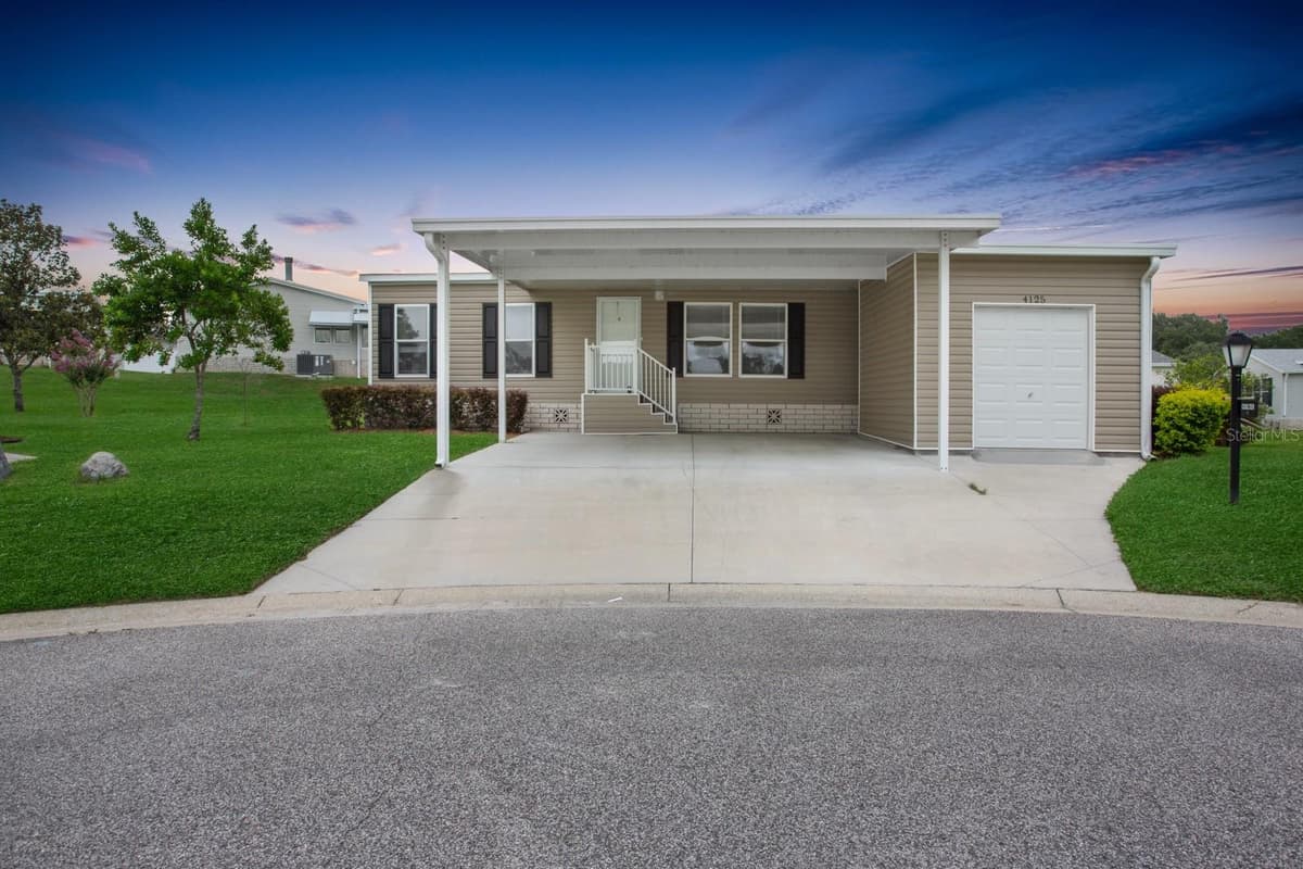 4125 MYRTLE OAK COURT — photo 2 of 35