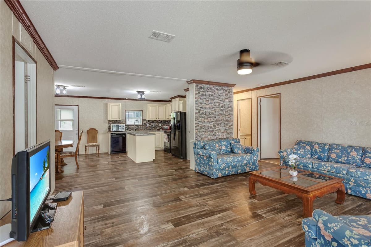 4125 MYRTLE OAK COURT — photo 8 of 35