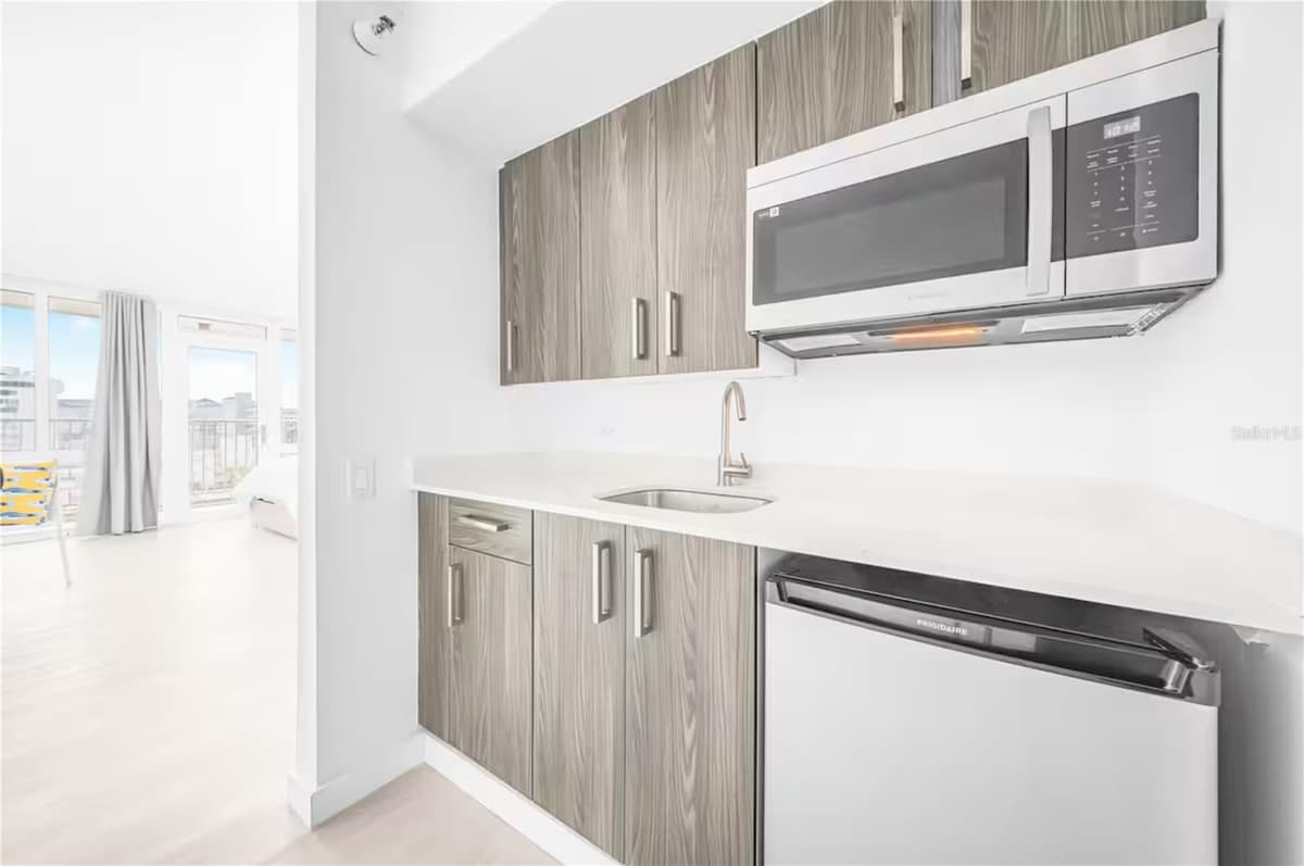 6165 AV. ISLA VERDE — photo 7 of 21