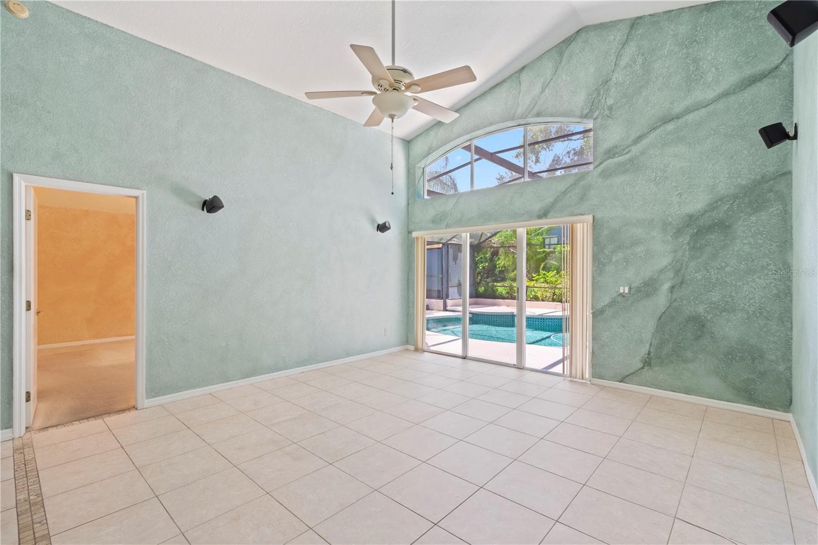 1105 CLINGING VINE PLACE — photo 11 of 32
