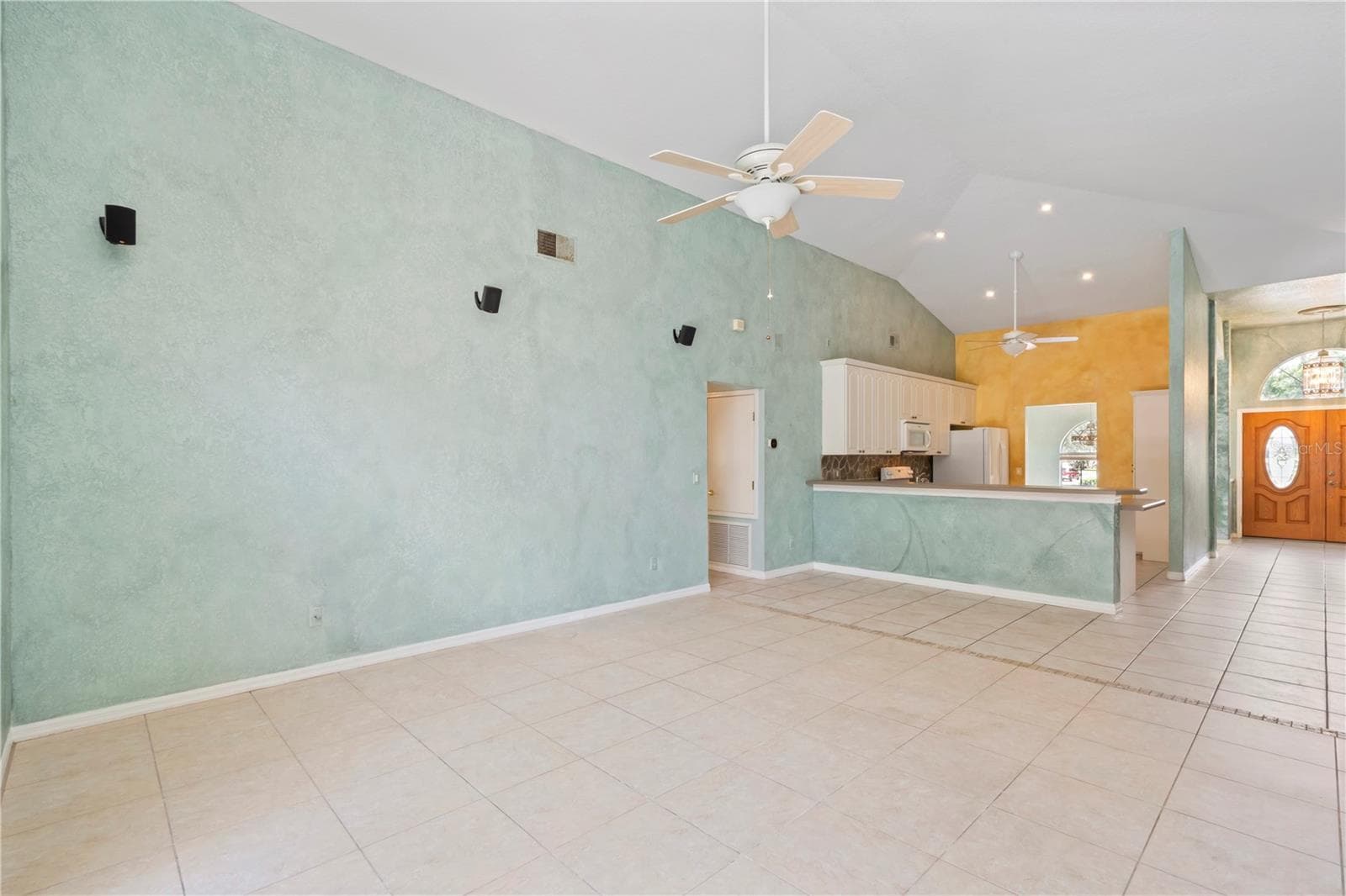 1105 CLINGING VINE PLACE — photo 10 of 32