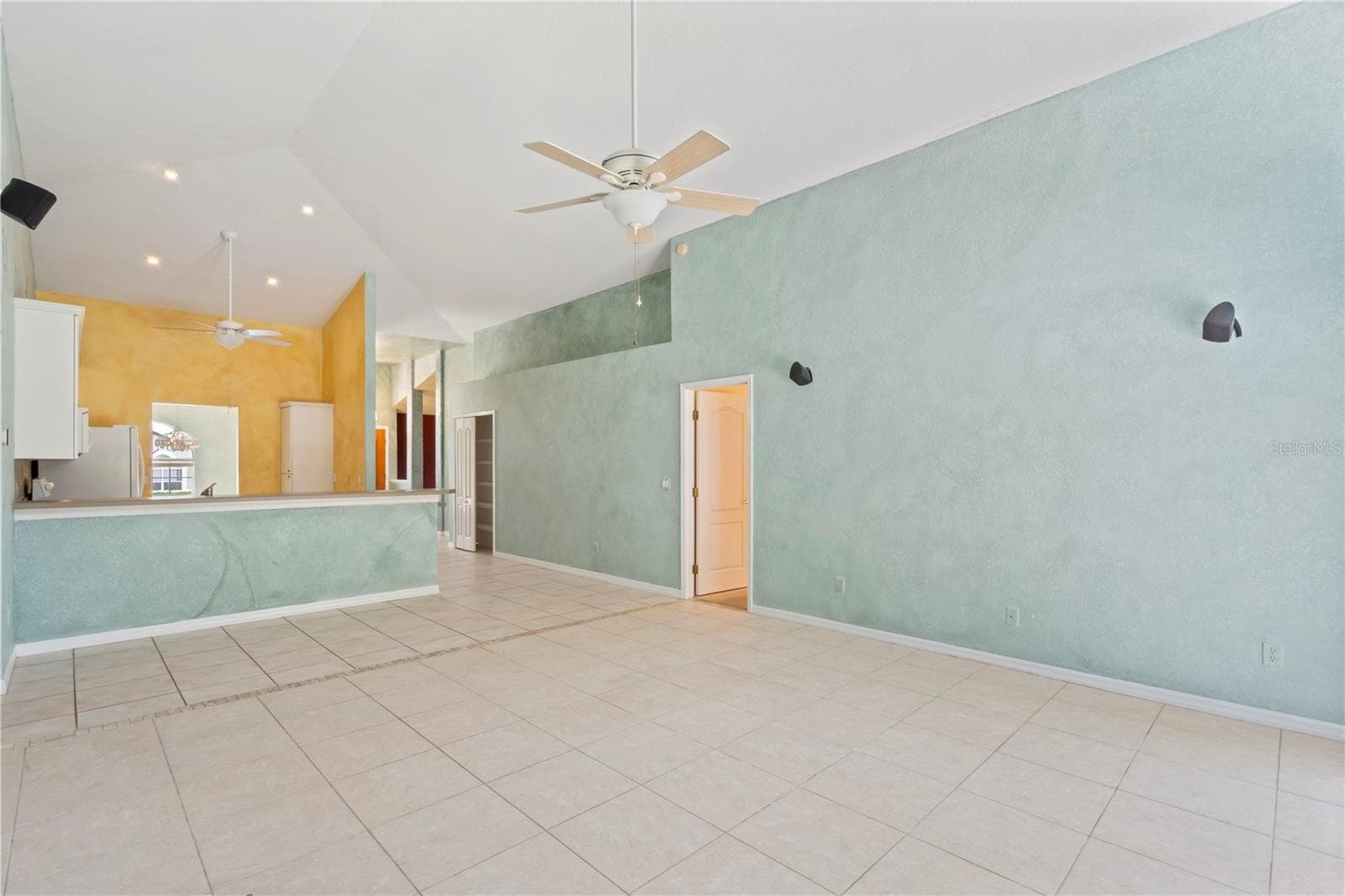 1105 CLINGING VINE PLACE — photo 12 of 32