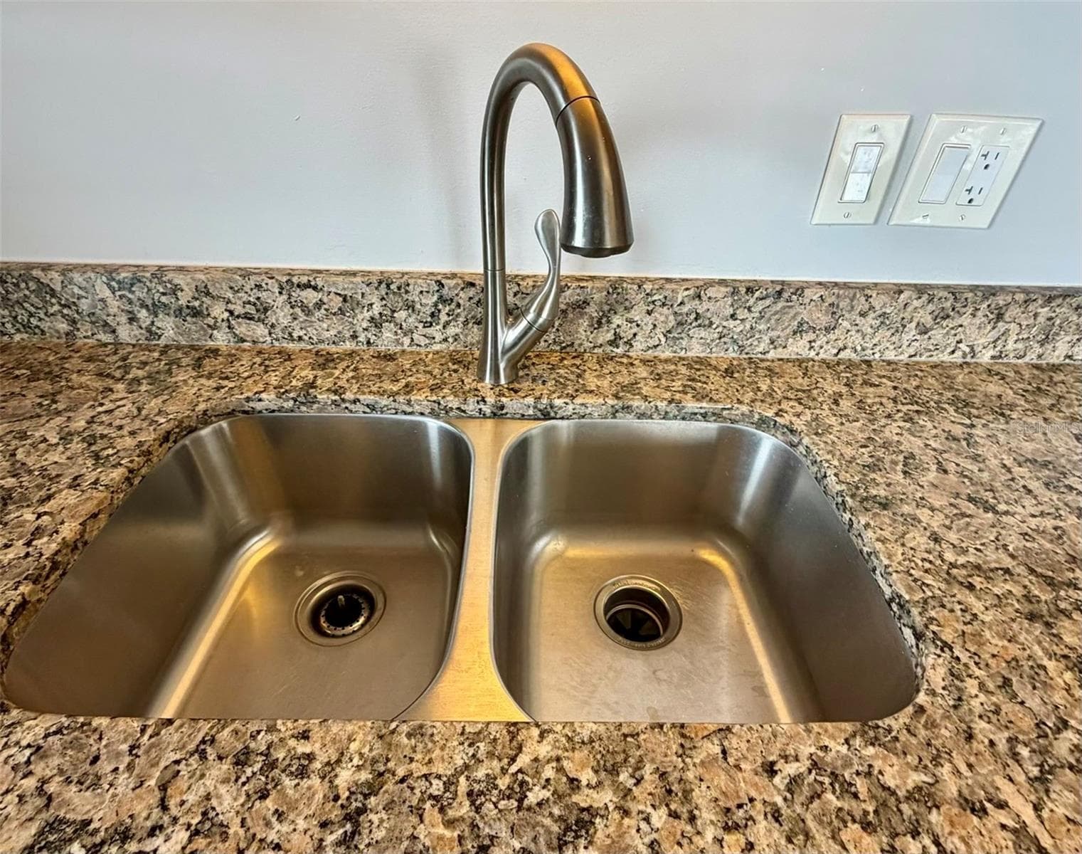 1601 CENTRAL AVENUE — photo 17 of 64