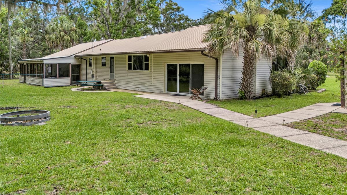 22308 BLUE CREEK LODGE ROAD — photo 4 of 37