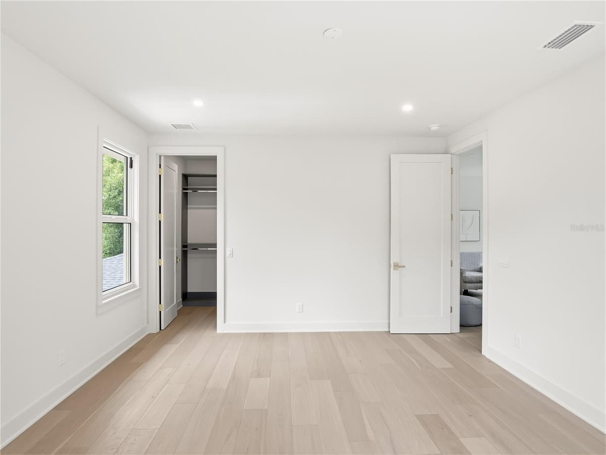 1836 WHITEHALL DRIVE — photo 48 of 70