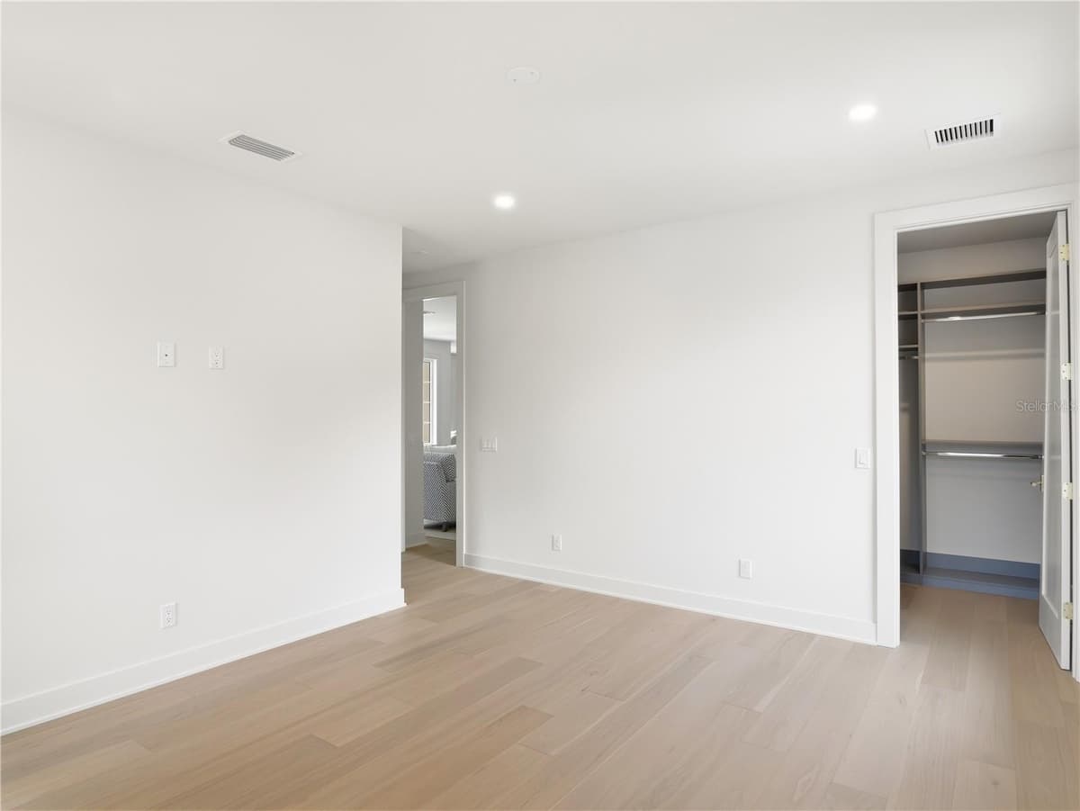 1836 WHITEHALL DRIVE — photo 51 of 70