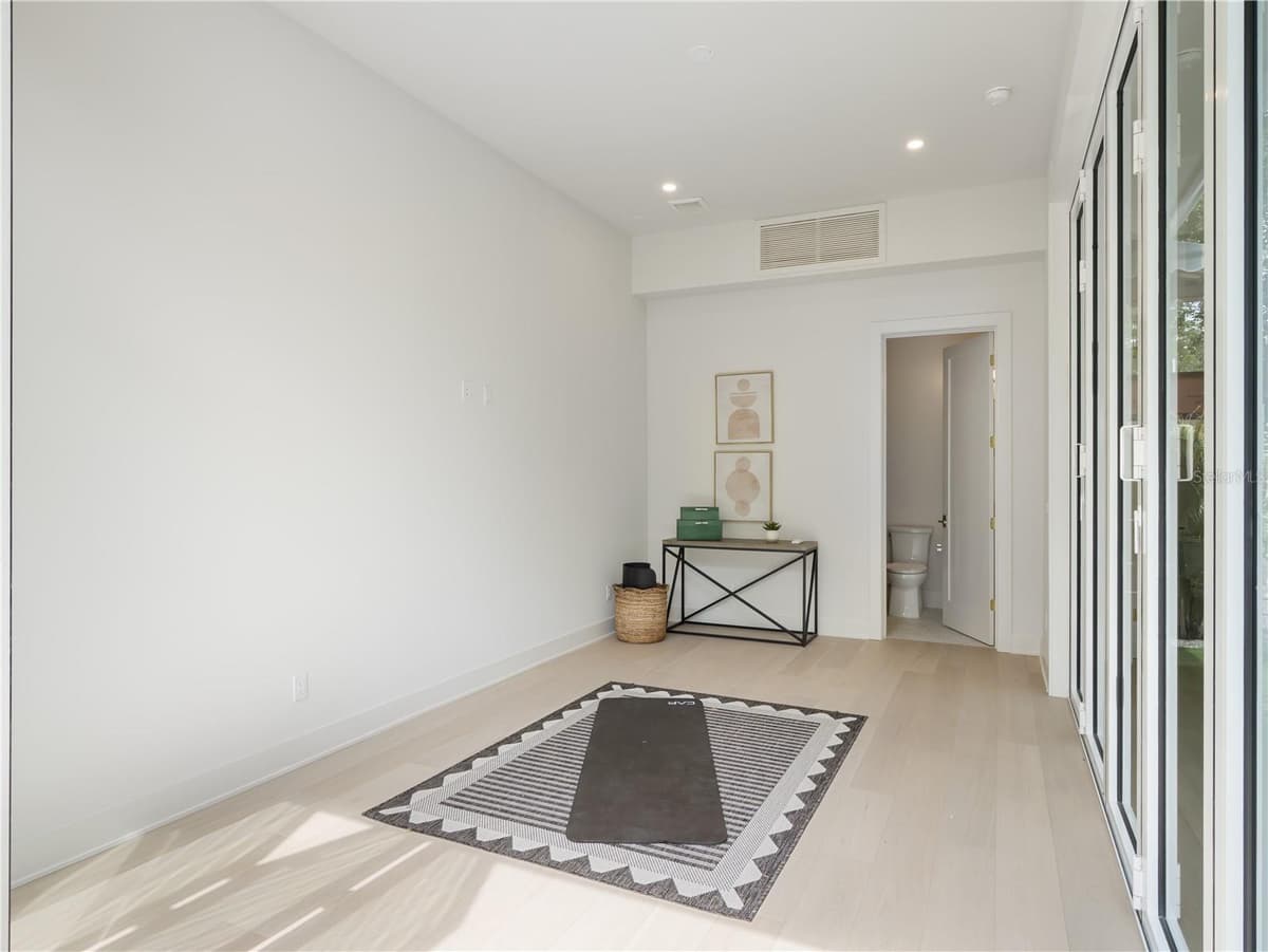 1836 WHITEHALL DRIVE — photo 54 of 70